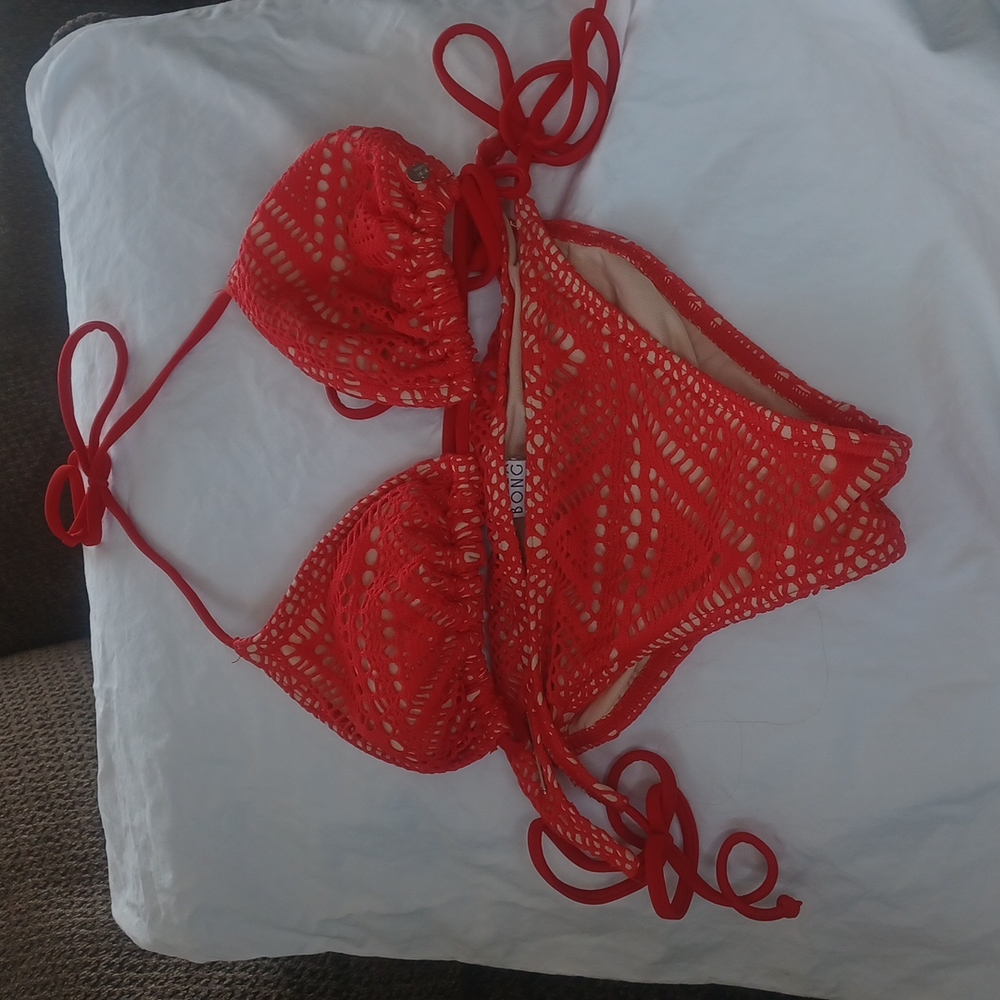 Billabong red crochet string bikini medium euc